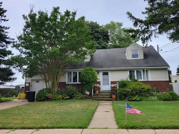 25 S Violet St, Bethpage, NY 11714