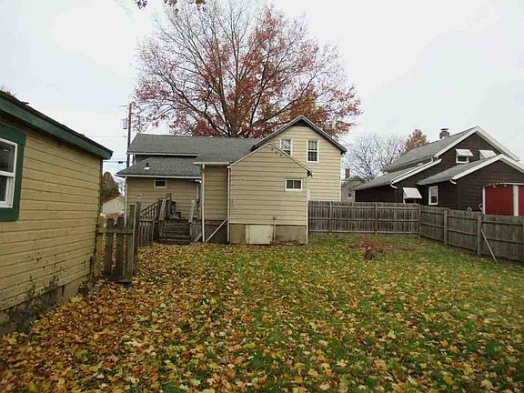 4th image of 817 W Highland Ave