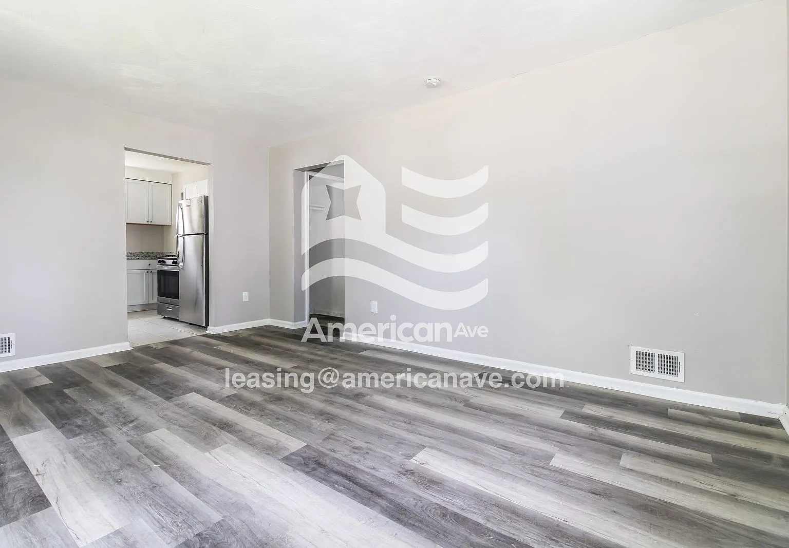 3 bed, 1.0 bath, 952 sqft, $1,175 — Photo 3
