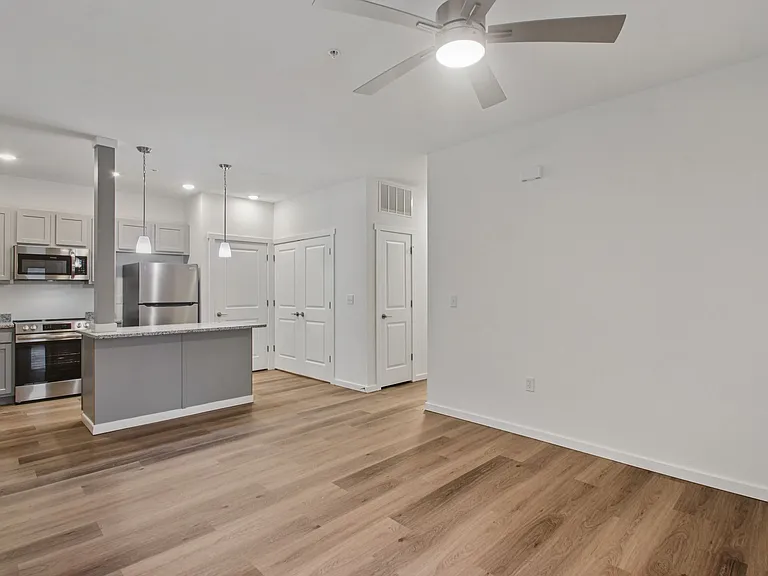 Portland Place Apartments — Photo 24