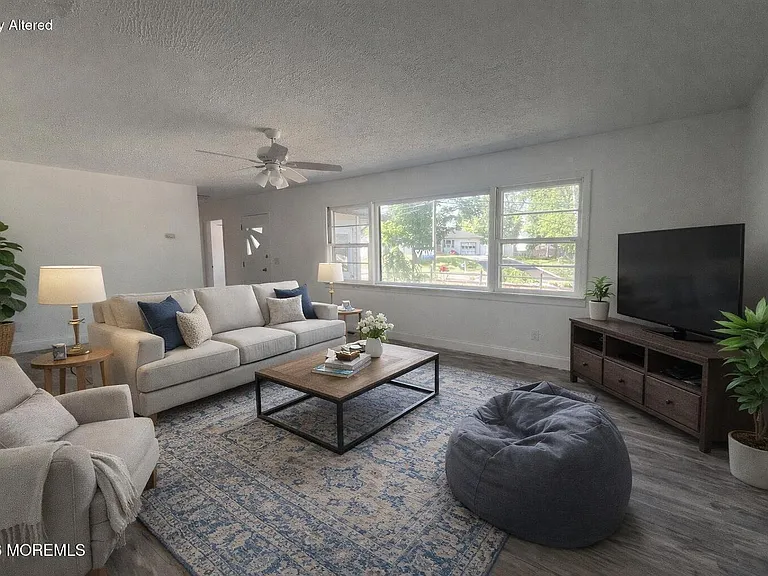 14 Wood Ave #A — Photo 3