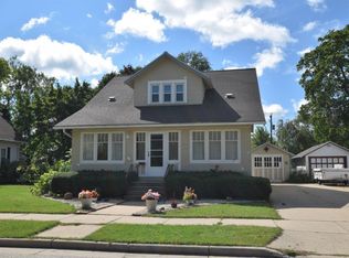 1102 Ellis St, Kewaunee, WI 54216