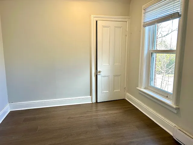 30 Wellington St W #2 — Photo 14