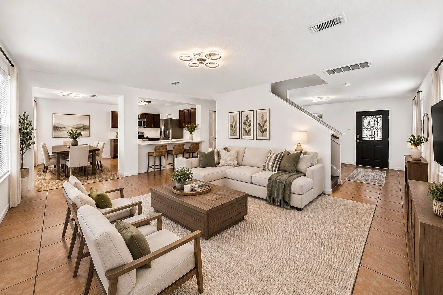 3 bed, 2.5 bath, 2290 sqft, $2,000 — Photo 4