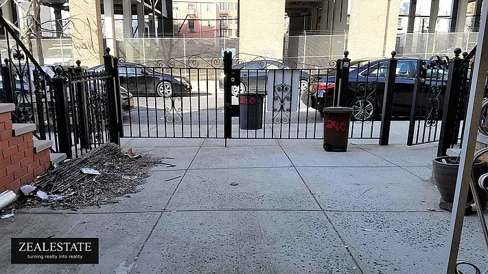 Rented by ZealEstate Group Inc | media 50