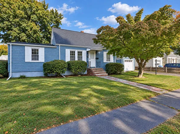 77 Paon Blvd, Wakefield, MA 01880