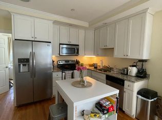 177 W 7th St, South Boston, MA 02127