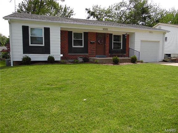 2nd image of 2540 Teakwood Manor Dr