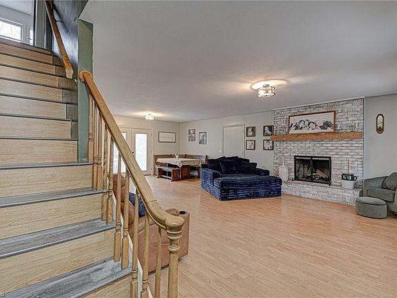 5th image of 1410 W Old Phillips Rd