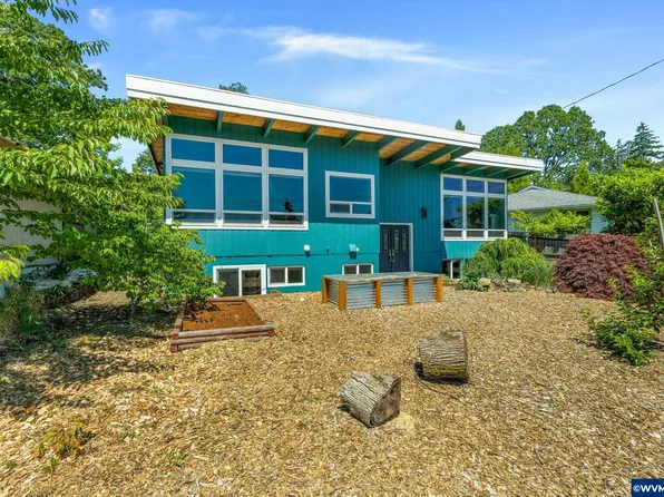 1939 Eola Dr NW, Salem, OR 97304