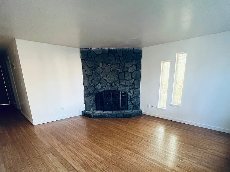 2909 SE 140th Ave — Photo 7