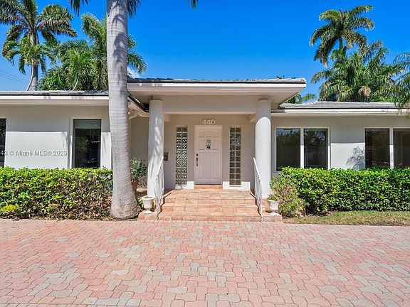 4th image of 440 E Di Lido Dr