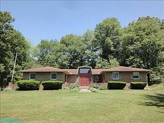 2nd image of 365 Hillandale Dr