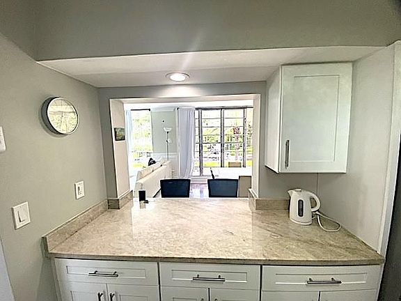 4th image of 10210 Collins Ave