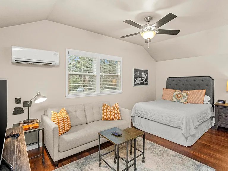 1606 Cedar Ln #B — Photo 14