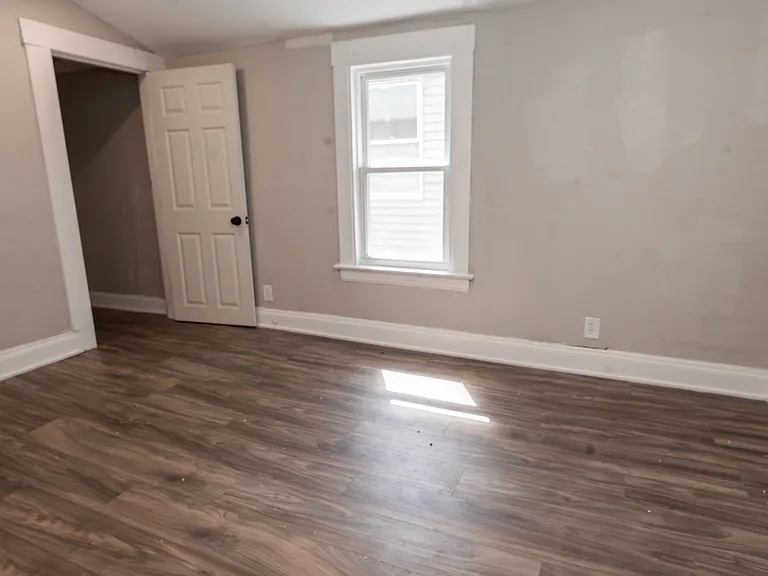 1600 E 49th St #2 — Photo 14