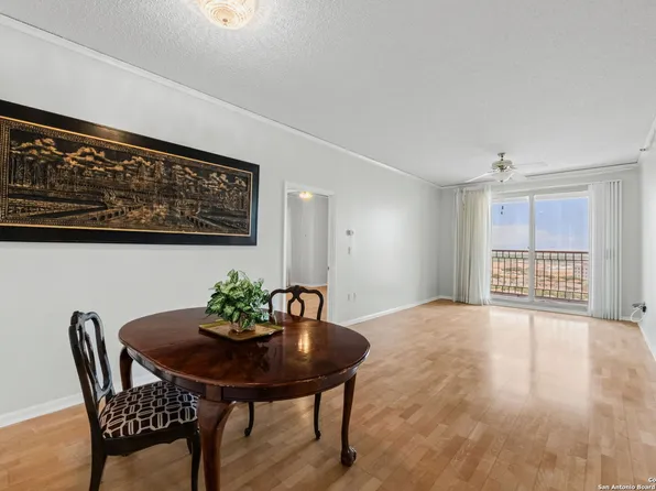 1 Towers Park Ln #1108, San Antonio, TX 78209