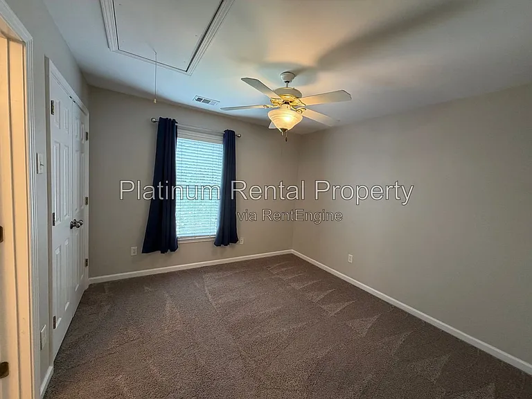 2620 Gentry Walk Ct — Photo 32