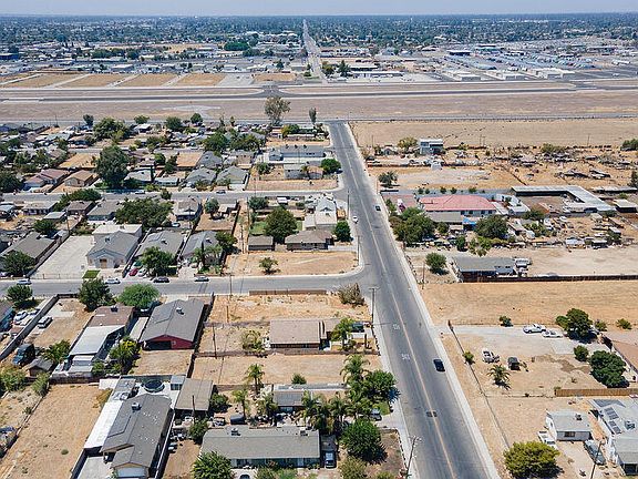 3rd image of 1211 E Planz Road