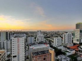 999 SW 1st Ave