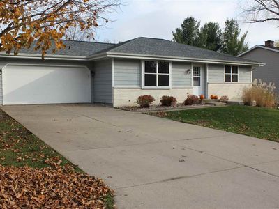 638 Cresthaven Dr, Cottage Grove, WI, 53527