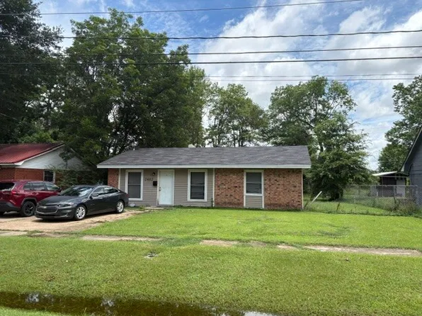 2402 Mary Jane Dr, Jonesboro, AR 72401