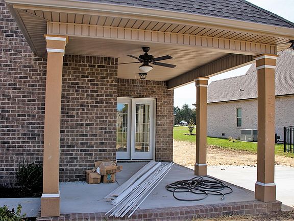 3rd image of 3514 Titus Ln