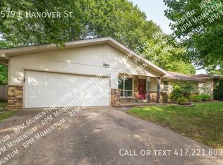 1579 E Hanover St, Springfield, MO 65804