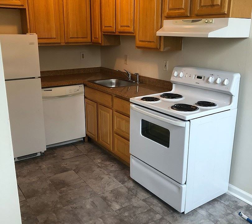 1st image of 5600 Germantown Ave APT 24