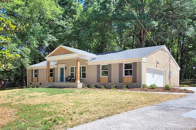 1st image of 1942 Summerhill Dr