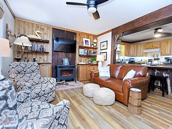 5th image of 642 Everett Rd