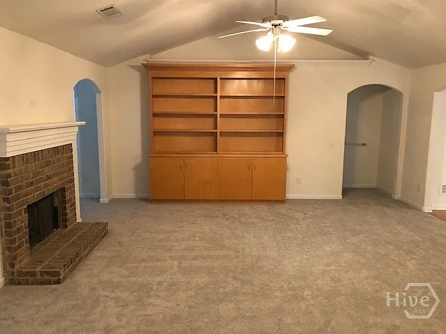 225 Lexington Cir — Photo 20