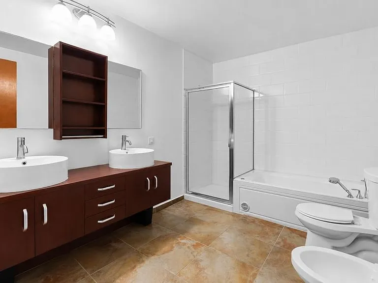 COND THE LOFTS AT 2014 APT 101 — Photo 10