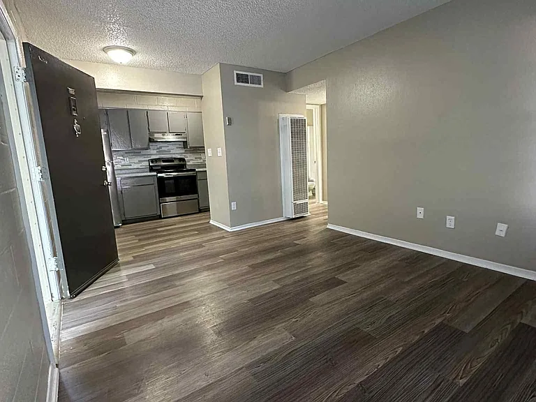 SAN MARCOS APARTMENTS — Photo 82