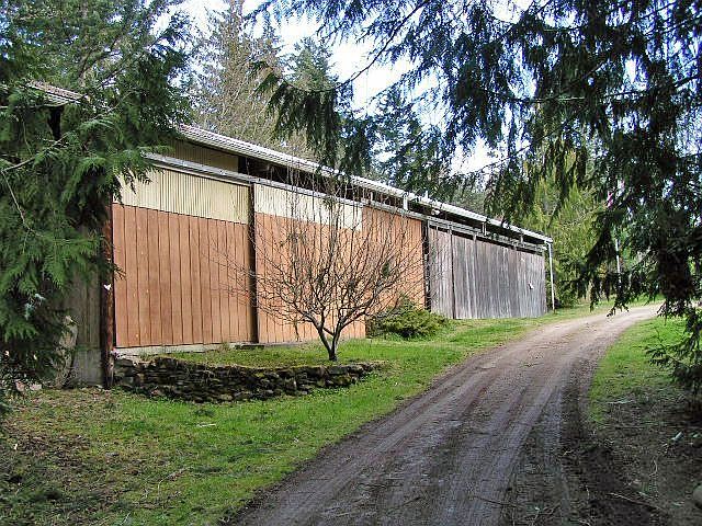 2500 SF Pole Building