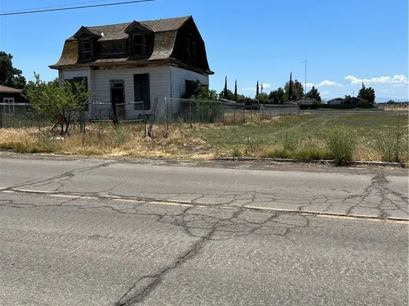 8795 Blossom Ave, Dos Palos, CA 93620