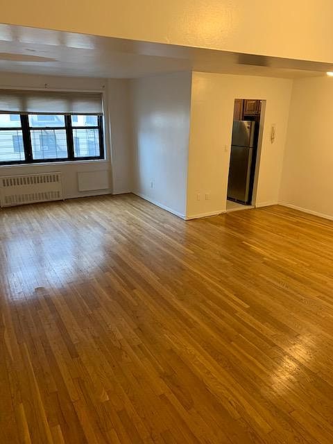 1st image of 1100 Warburton Ave APT 2F
