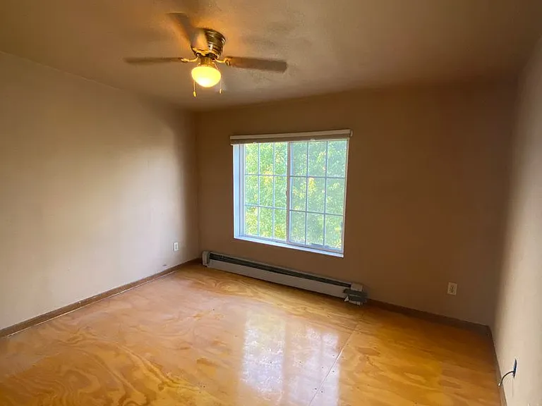Swanwood Apartments — Photo 4