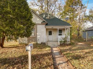 1147 W Hamilton St, Springfield, MO 65802