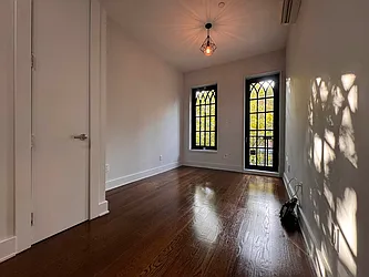 1487 Broadway, #2C