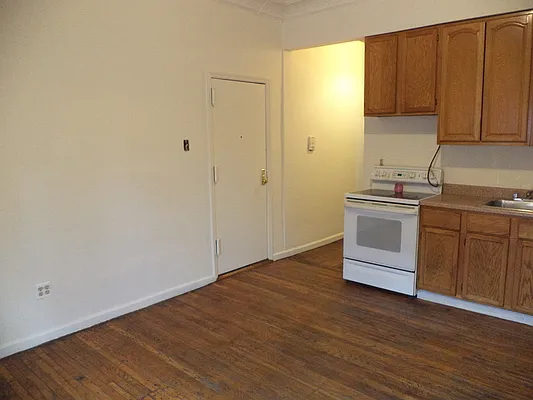 Rented by L.Nelson & Associates | media 39