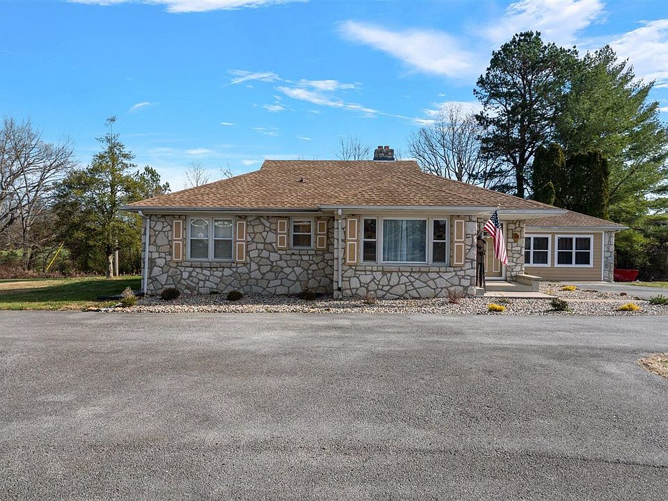 1st image of 1430 Highway 259 N