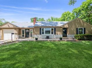 200 W 96th Ter, Kansas City, MO 64114