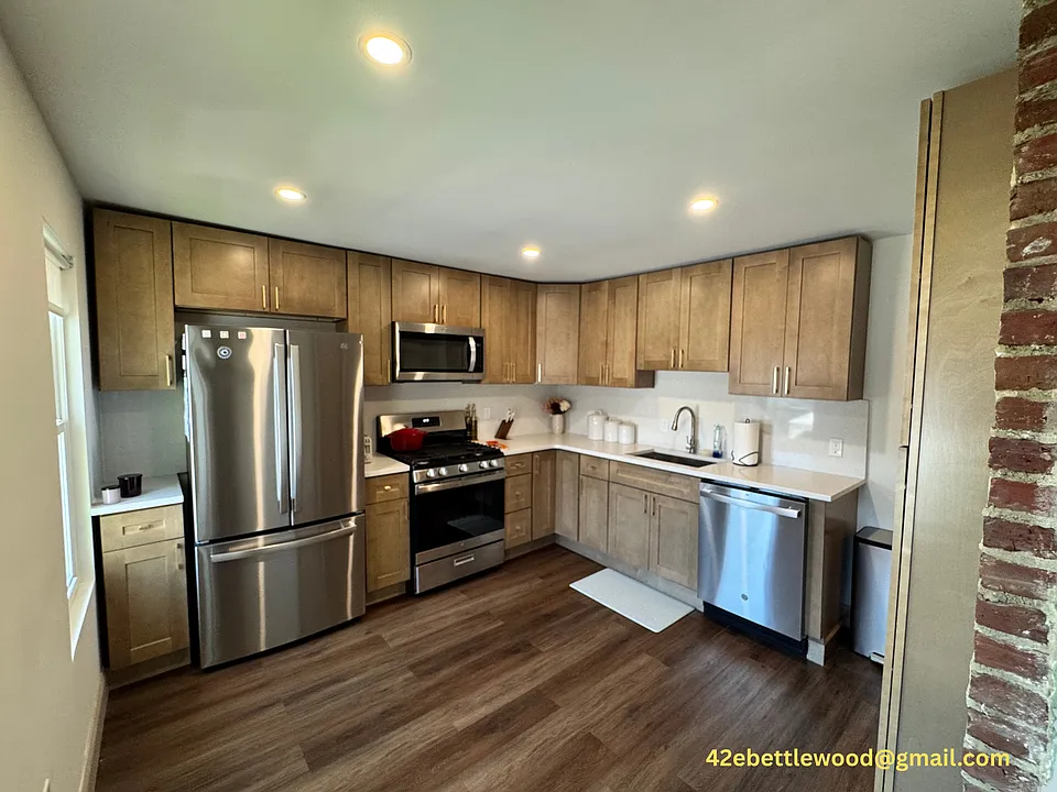 42 E Bettlewood Ave #2