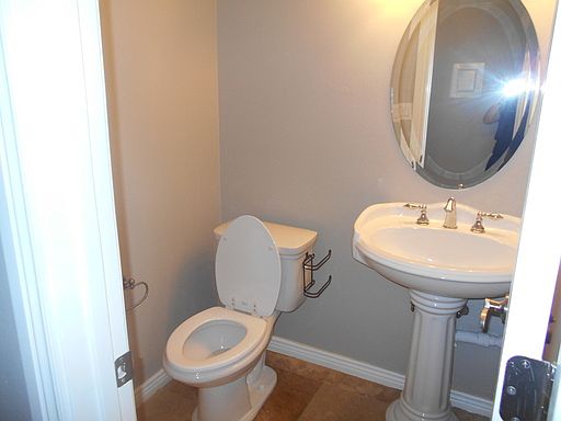 3rd image of 4925 N 73rd St APT 14