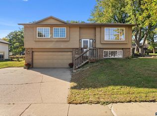 3401 S Bahnson Ave, Sioux Falls, SD 57103