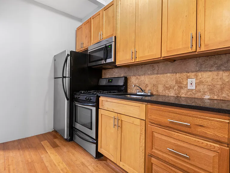 118 Corbin Ave #303 — Photo 6