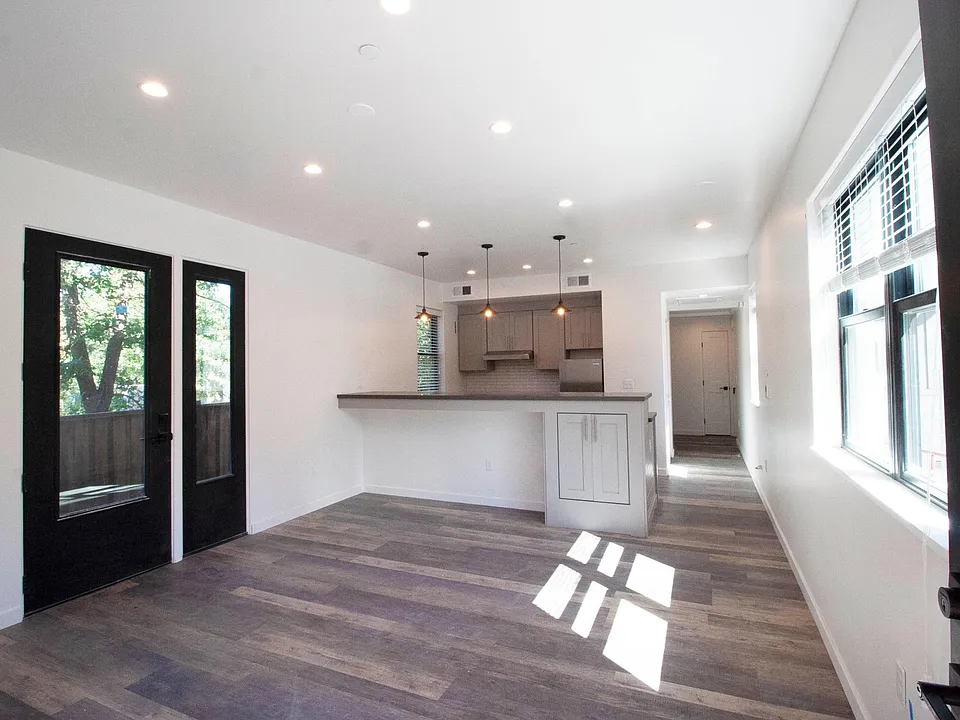 632 McCorkle Ave #B