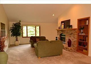 3rd image of 4093 Niblick Dr