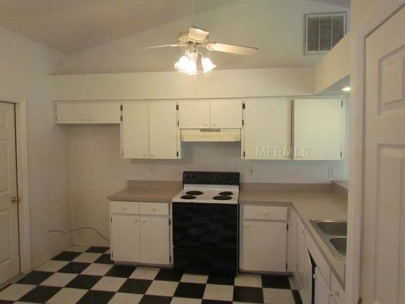 5th image of 111 E Baker St